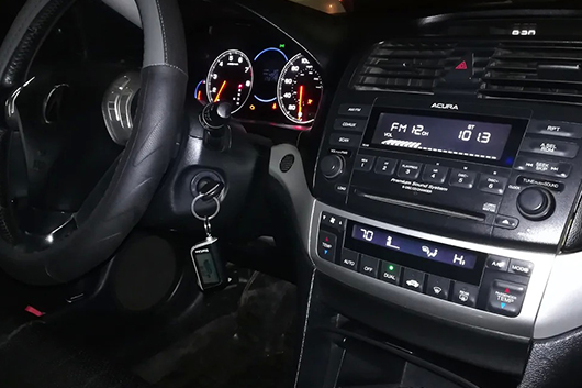 Сделать ключ для автомобиля Acura с чипом