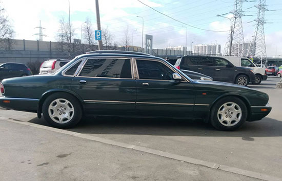 Заблокирован руль DAIMLER
