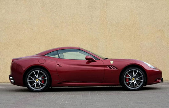 Заблокирован руль FERRARI